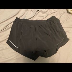 Lululemon Hotty Hot Shorts ll *Long 4”